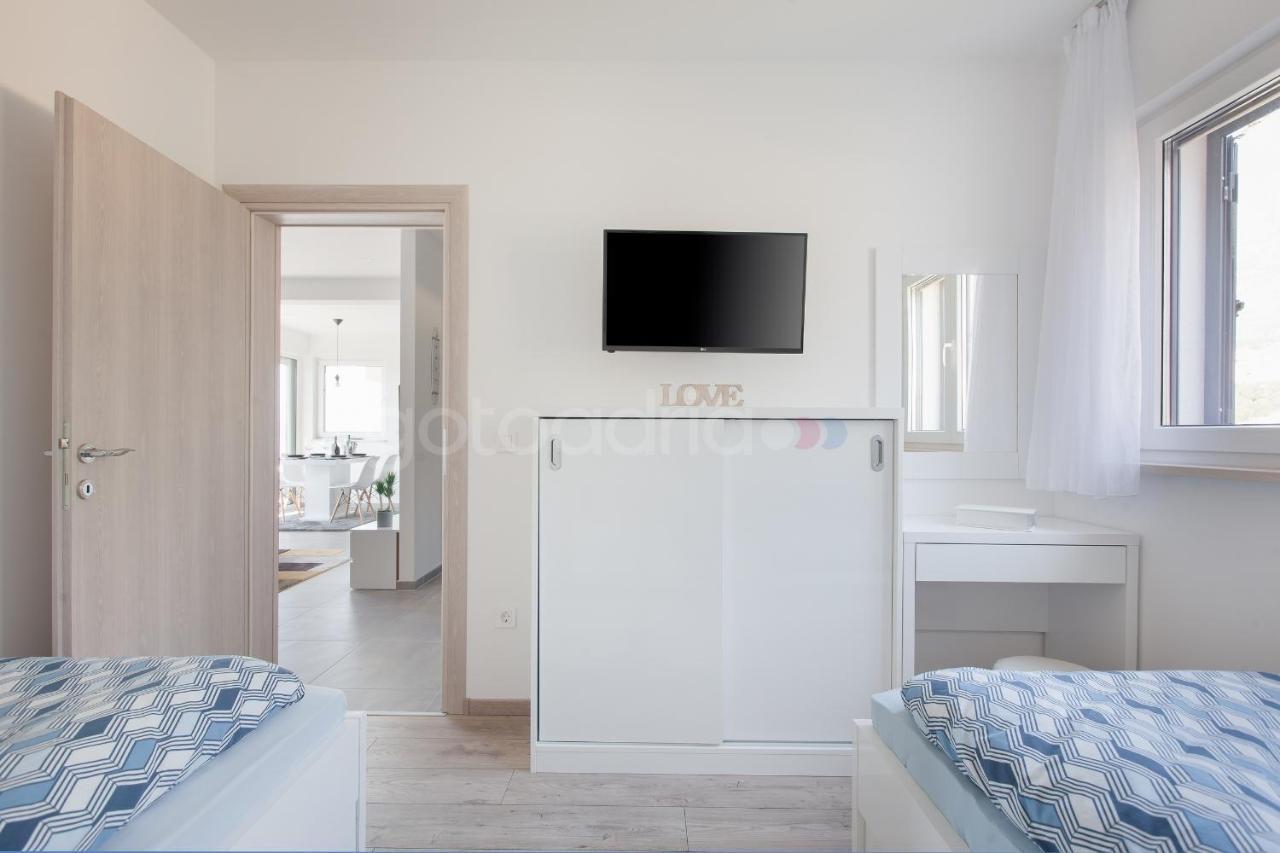 Luxury Apartment Sofia -Free Beach Parking Makarska Exterior foto