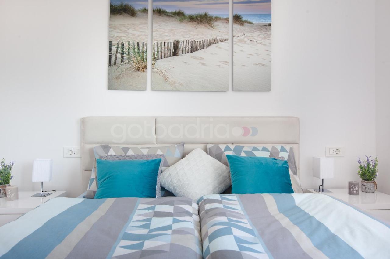 Luxury Apartment Sofia -Free Beach Parking Makarska Exterior foto